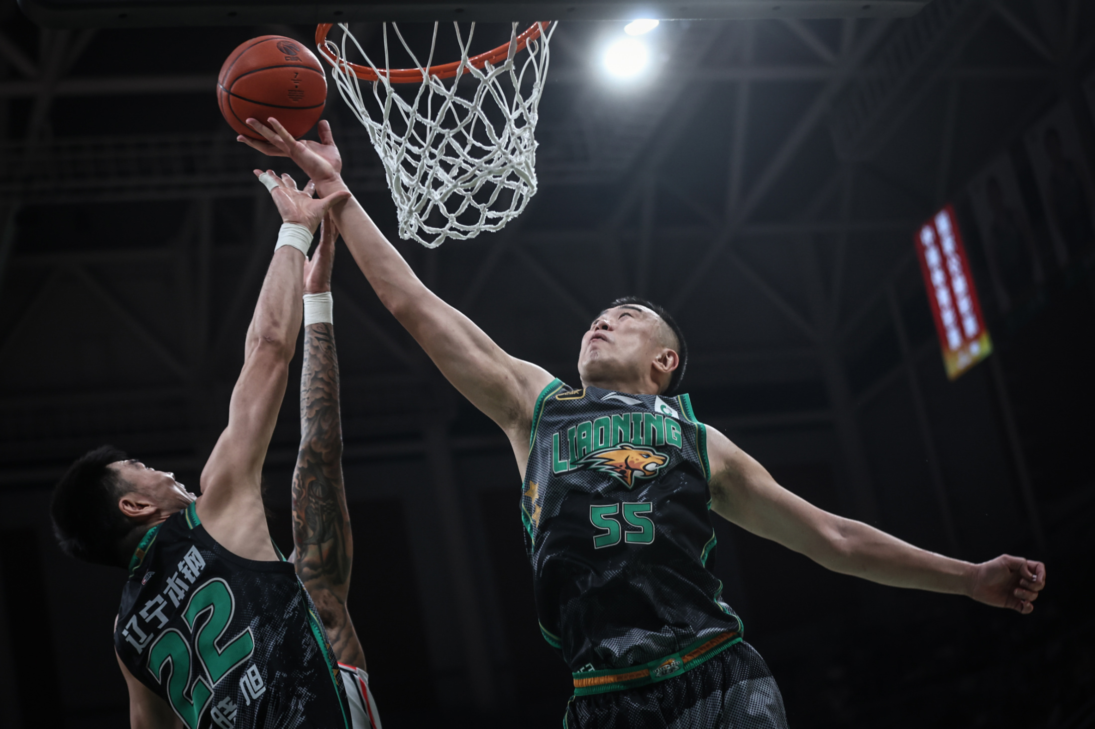 开云电竞-转折点！费耶诺德外线爆发，NBA总决赛今夜攻防权衡，赛场秩序良好，心理建设被强调的简单介绍