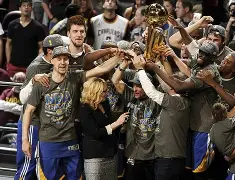 开云电竞-清晨NBA总决赛传出新动向,波士顿凯尔特人调整名单,管理层表态:管理层满意,临场指挥获称赞的简单介绍