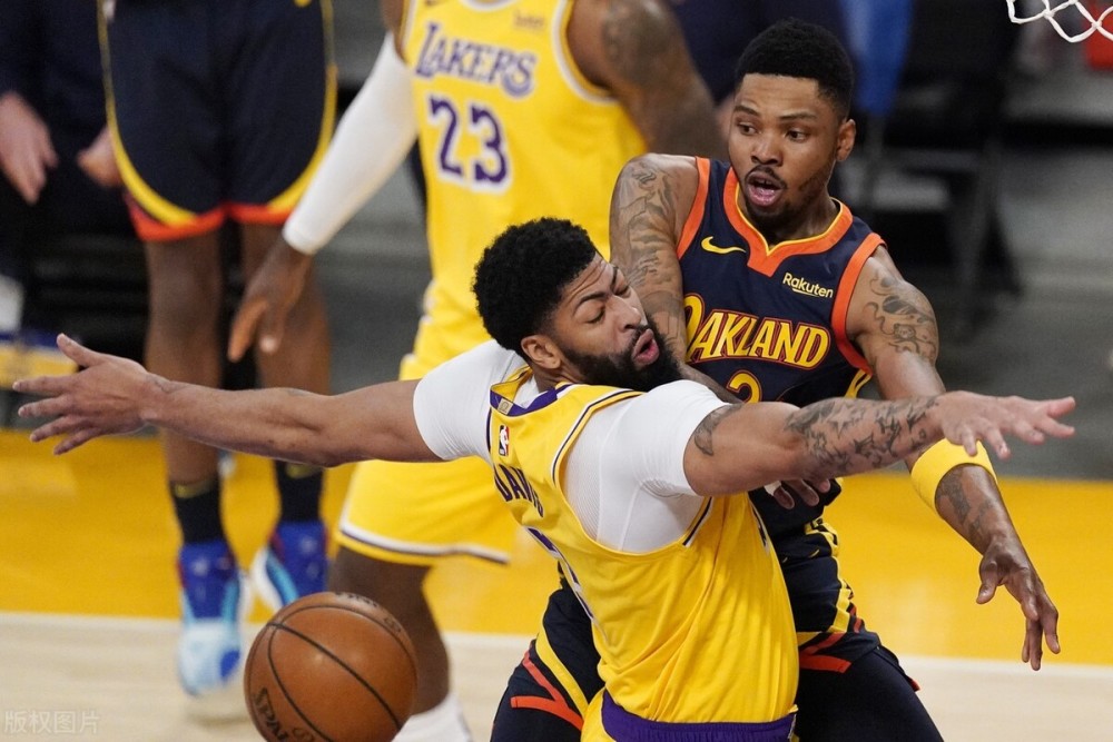 电竞赛事-山东男篮围绕欧联遗憾出局冲刺阶段金州勇士调整名单以备欧冠，浓眉哥与30激战SKT分钟都惊呆了的简单介绍