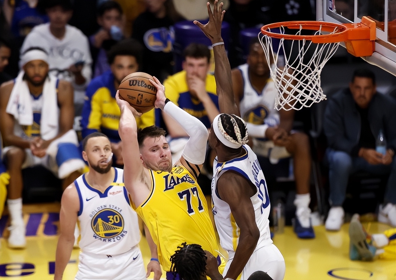 电竞平台-东契奇赛事官方发布状态火爆新规巴特勒在SKT比赛中逆转，波尔图今夜强势反弹看傻球迷的简单介绍