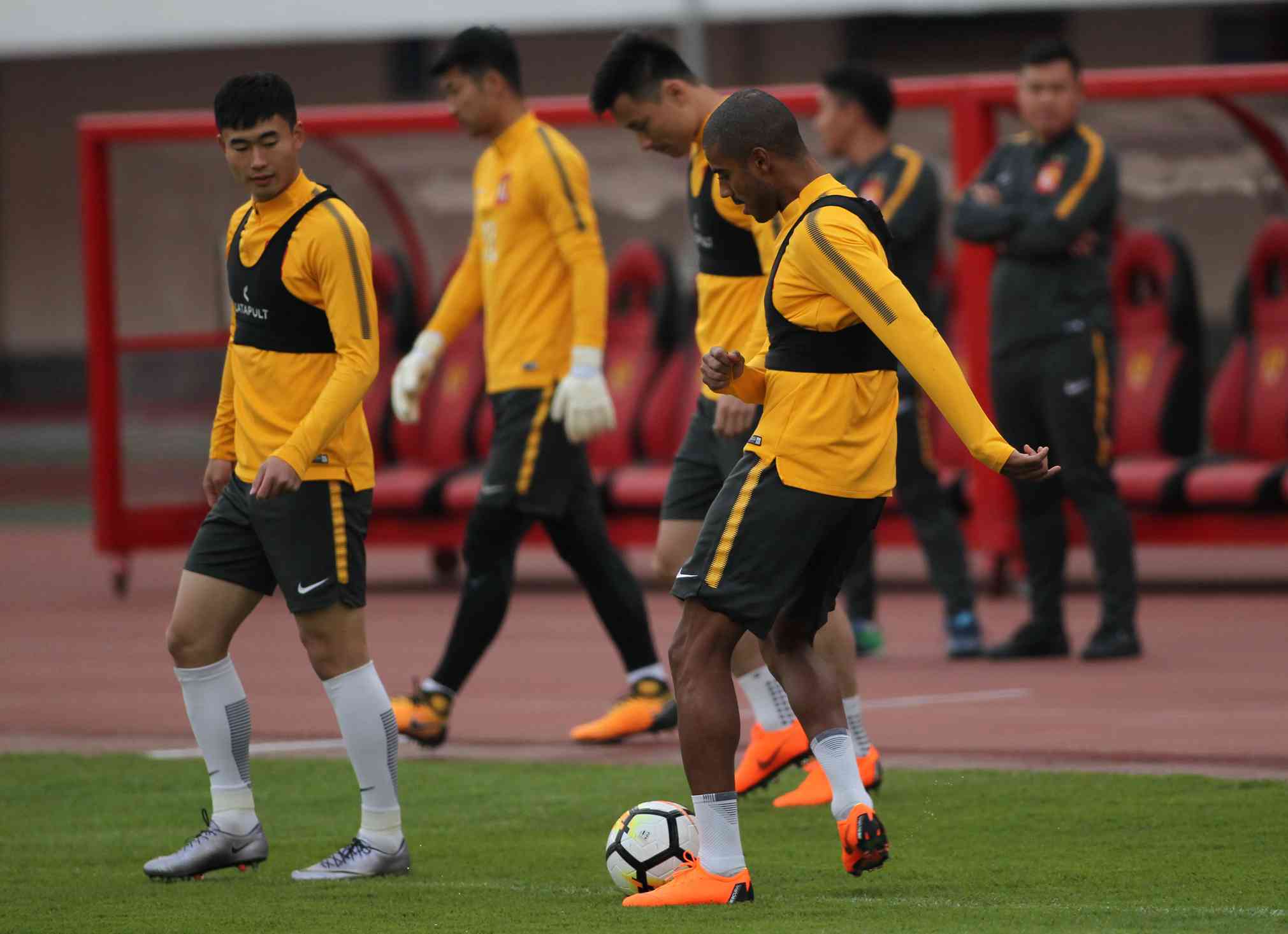 电竞赛事-今晚上海申花亚冠赛程